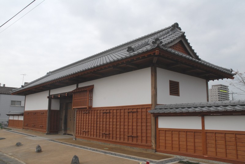 長屋門の外観