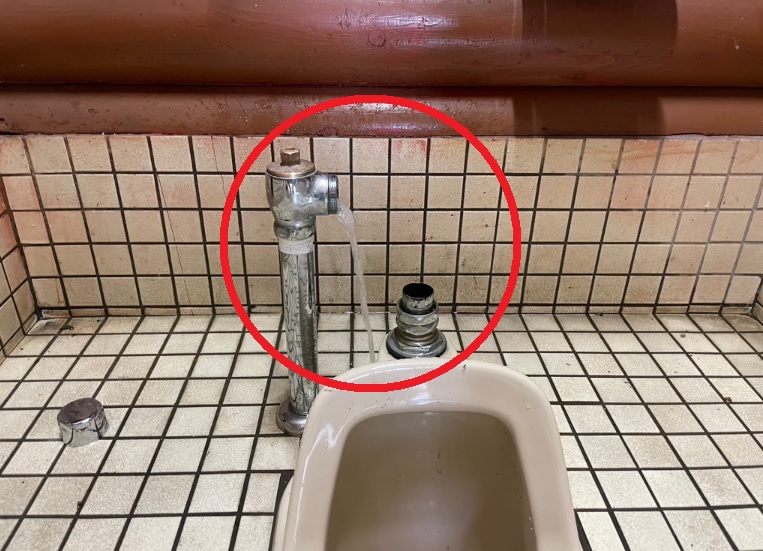 トイレ配管の盗難写真の画像