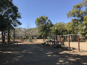 つつじが岡公園（遊具）の画像