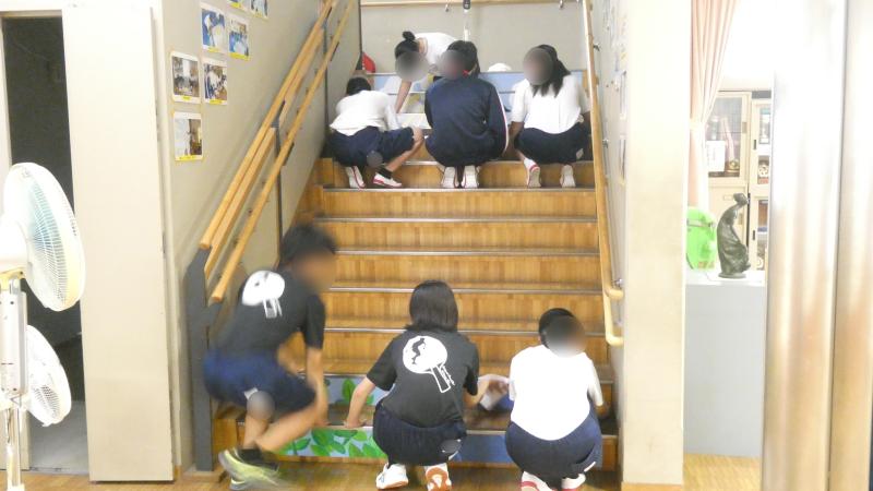階段アート仕上げ０４