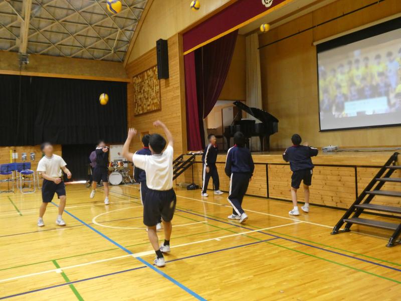 １年生を迎える会０３
