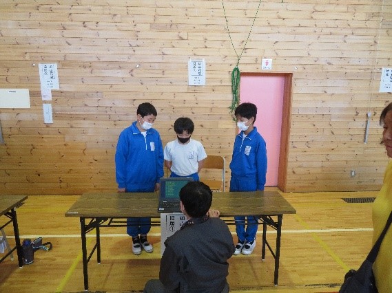 b.jpg