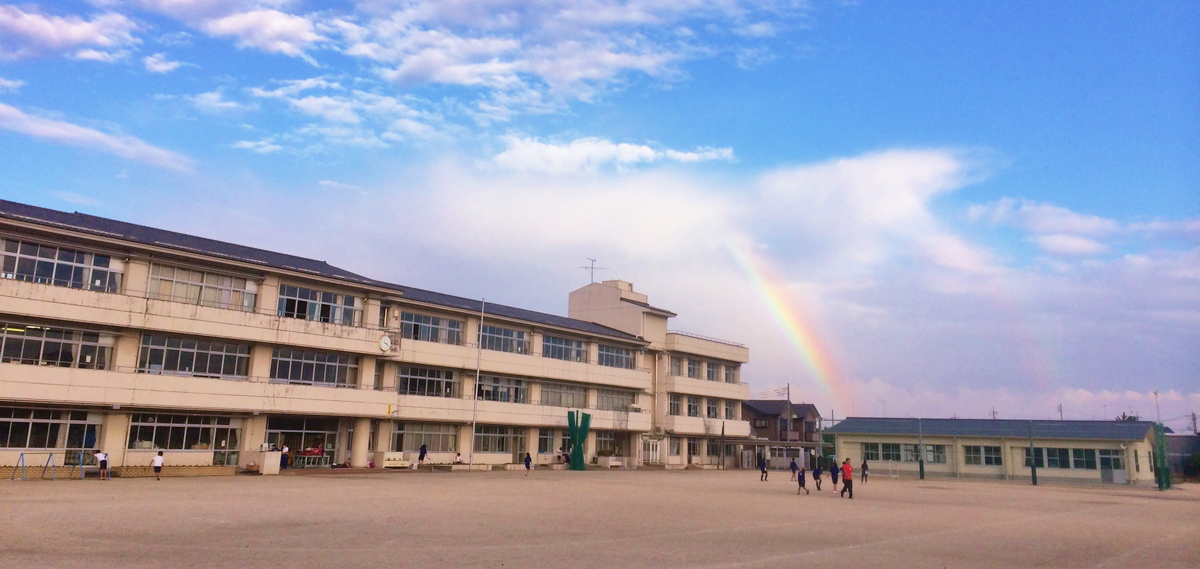 第三小学校外観の画像