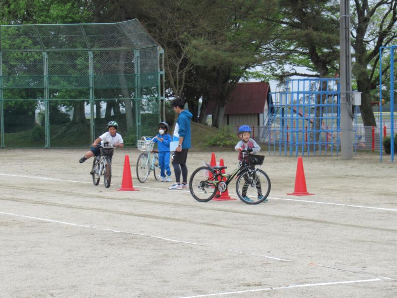 自転車の安全な乗り方