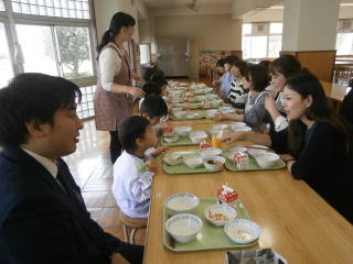 給食試食会（家庭教育学級）3