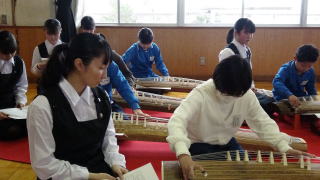 館林女子高校とお筝で交流3