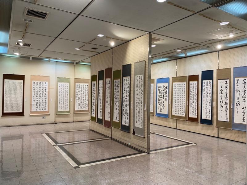令和６年度市民書道展の様子２